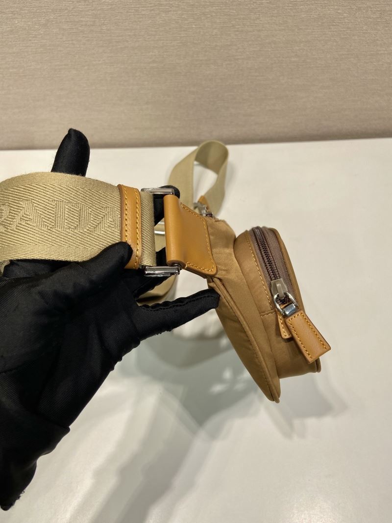 Pra*a waist chest packs